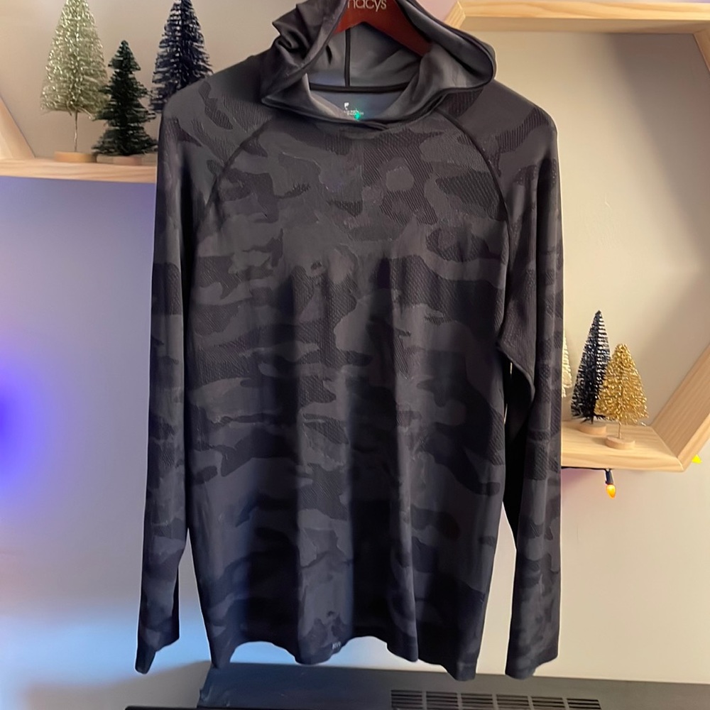 XL Fabletics Hooded Pullover